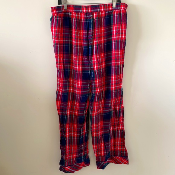 Victoria’s Secret Plaid Pajama Pants - Picture 2 of 7